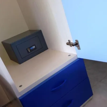 Cozy With Terrace In דירה ביביונה